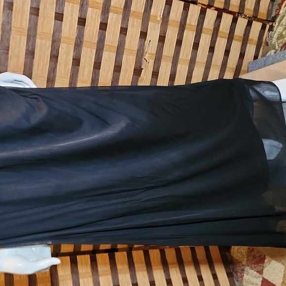 R&M Richards maxii dress black - Picture 3 of 14